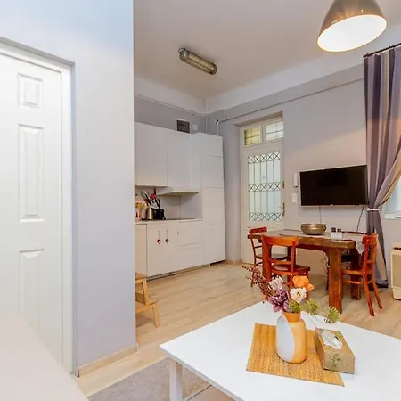 Apartment Cityscape Retreat By Nw Budapest